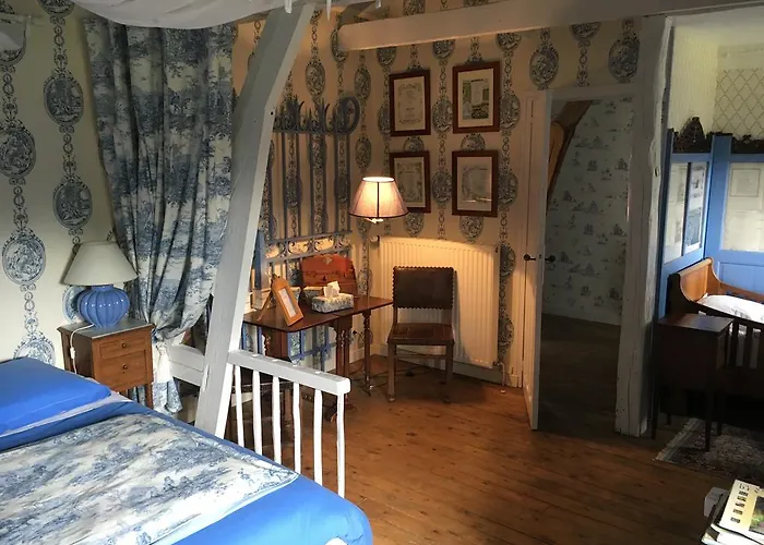 Le Prieuré Boutefol Surville (Calvados)